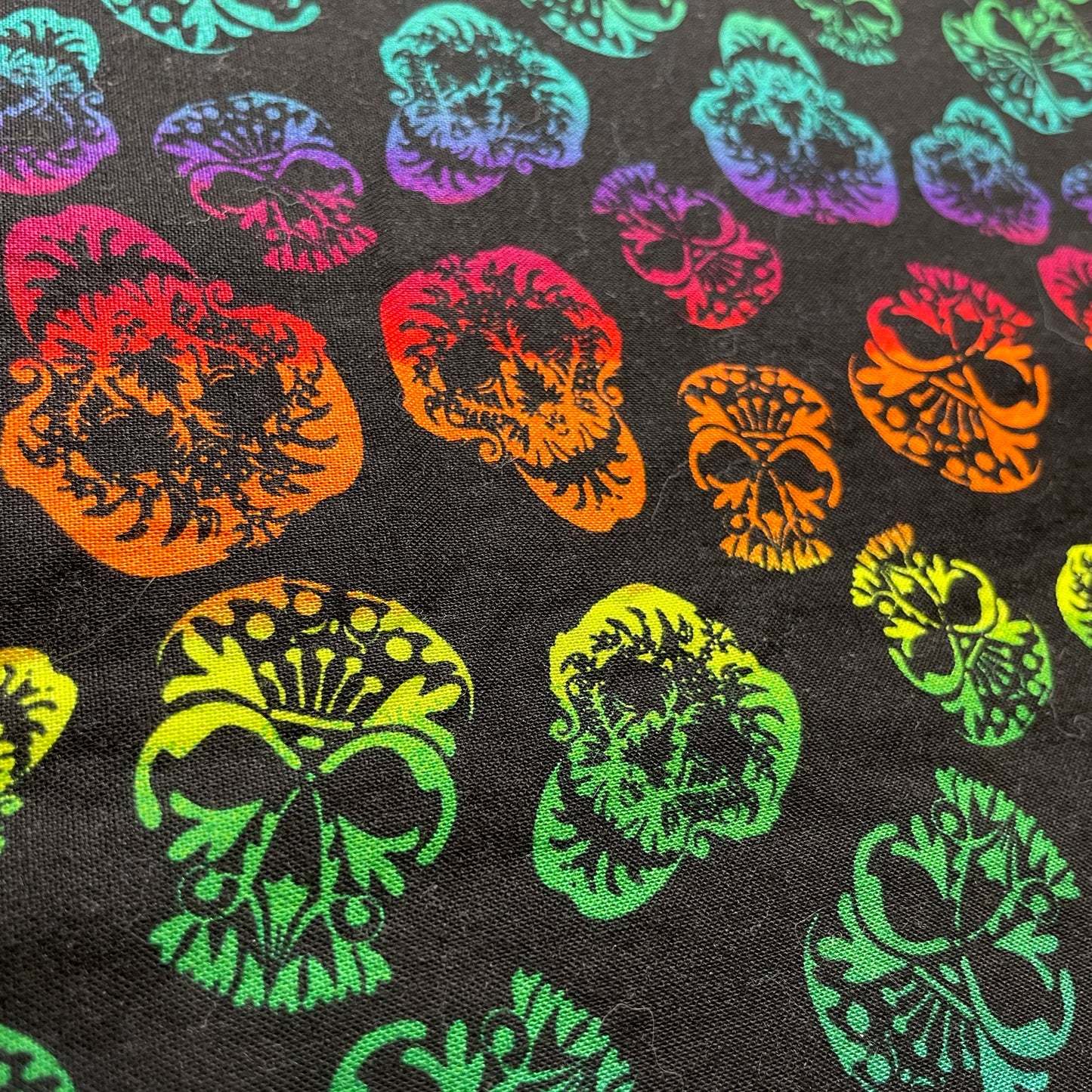 1+ Yd Rainbow Skull