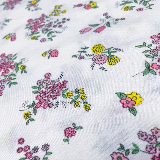 2 Yds Delicate Flowers