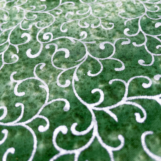 1 Yd Green Metallic Vine