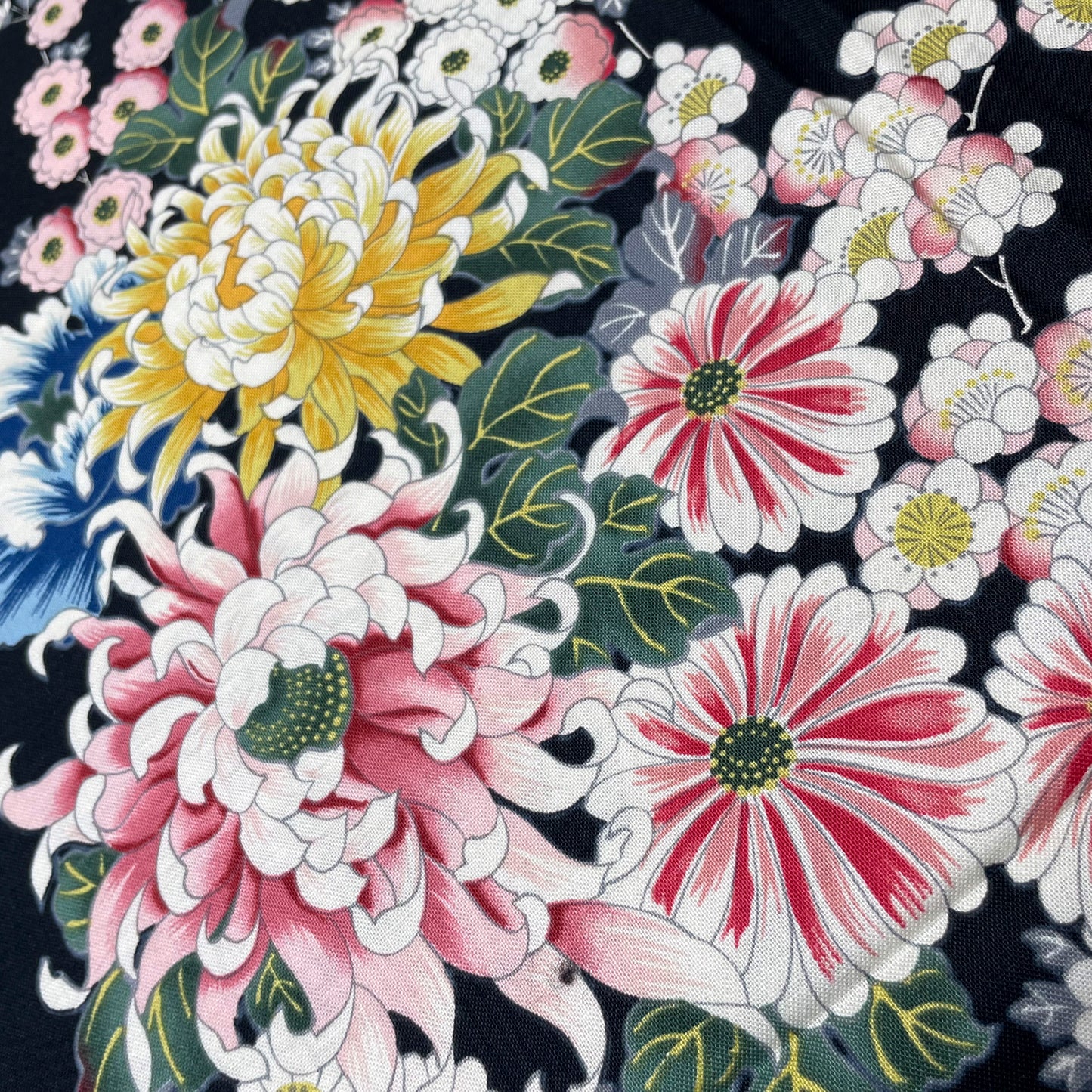 1 2/3 Yds "Shunju Floral" Alexander Henry