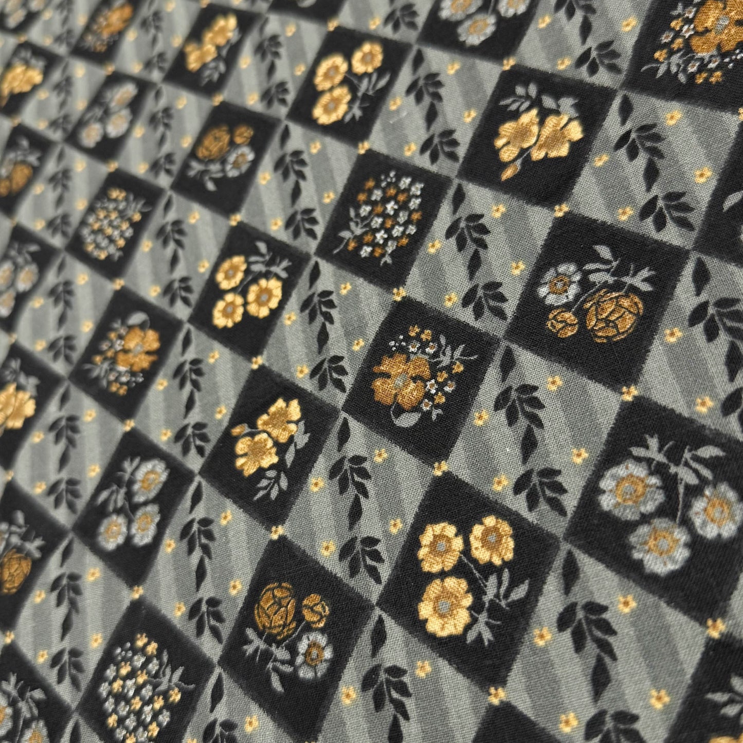 5 3/4 Yds x 44" Grey Floral Heide Beth Designs Cotton Fabric